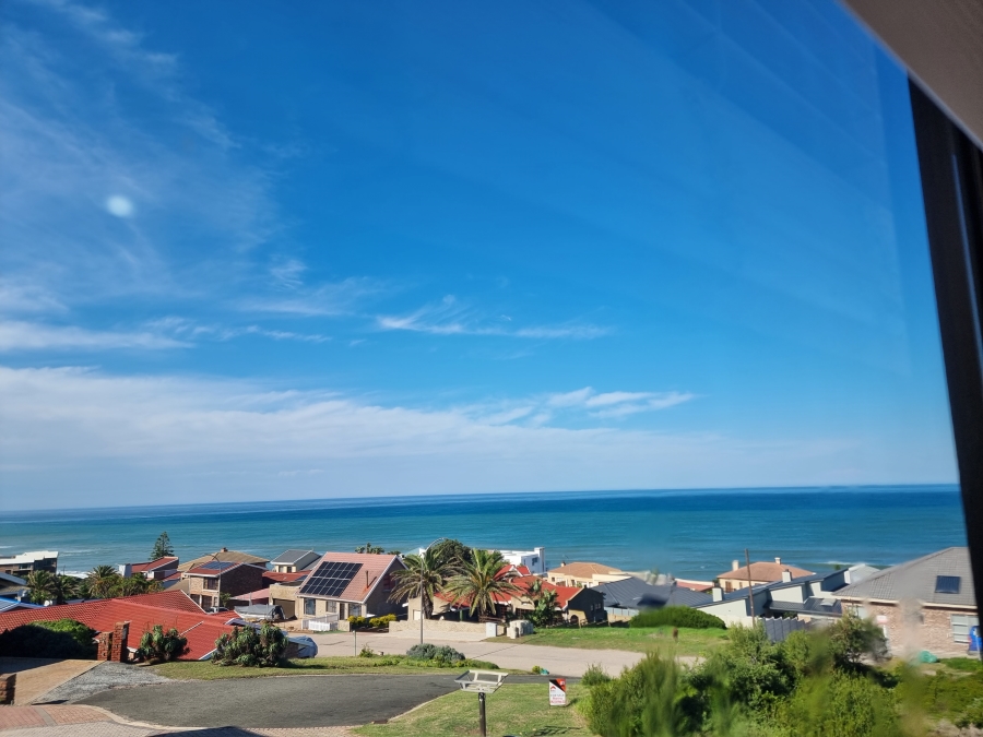 5 Bedroom Property for Sale in Dana Bay Western Cape